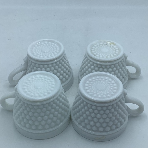 Four White Hobnail Cups and Saucers - Picture 10 of 11